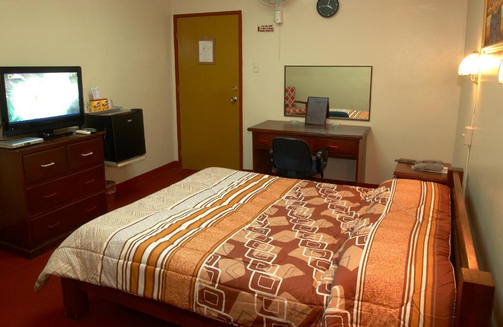 Phoenix Hotel Ángeles Chambre photo