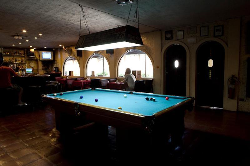 Phoenix Hotel Ángeles Extérieur photo